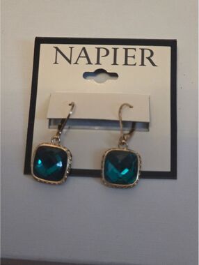 Deep green color Napier Earrings